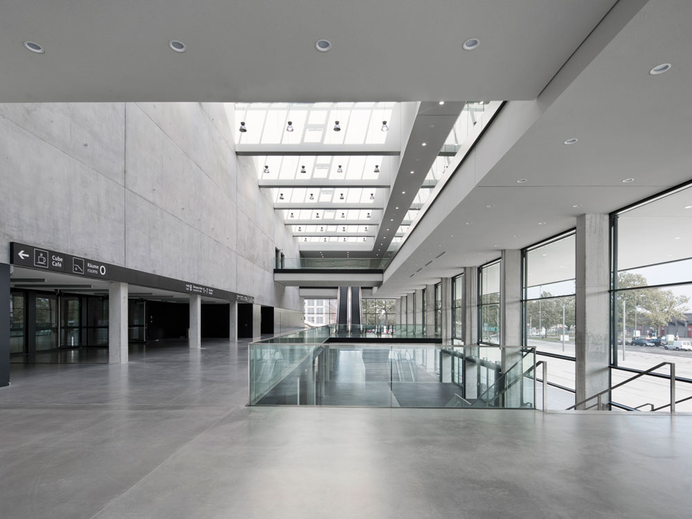 Objekt+Produkt: »CityCube« – Kongress-  und Messehalle in Berlin