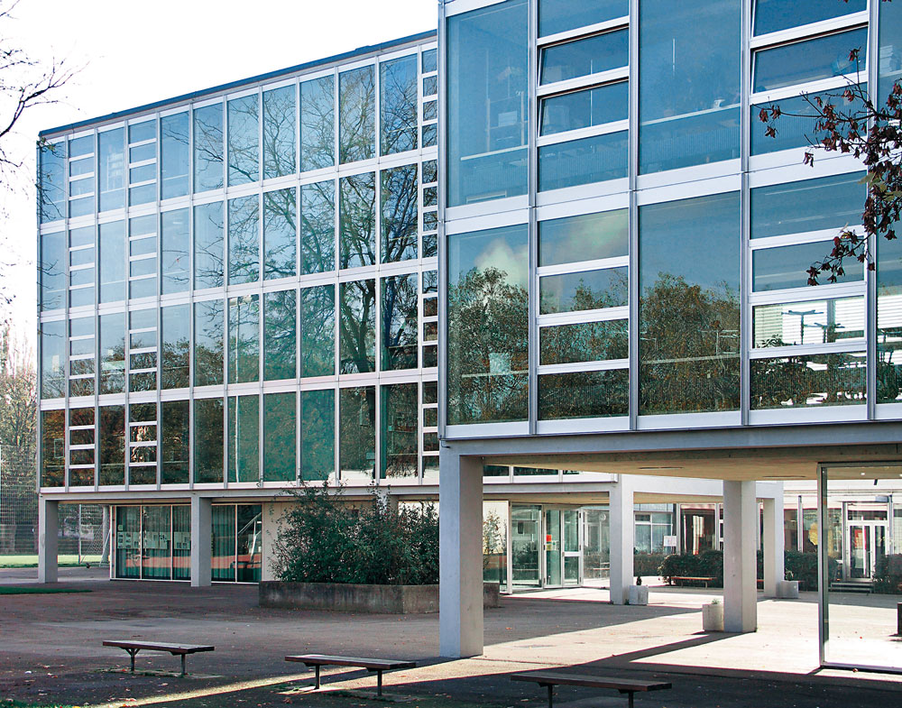 Sekundarschule Wasgenring, Basel, nach Fassadensanierung 2004 – 05
Kanton Basel-Stadt/PPEngineering