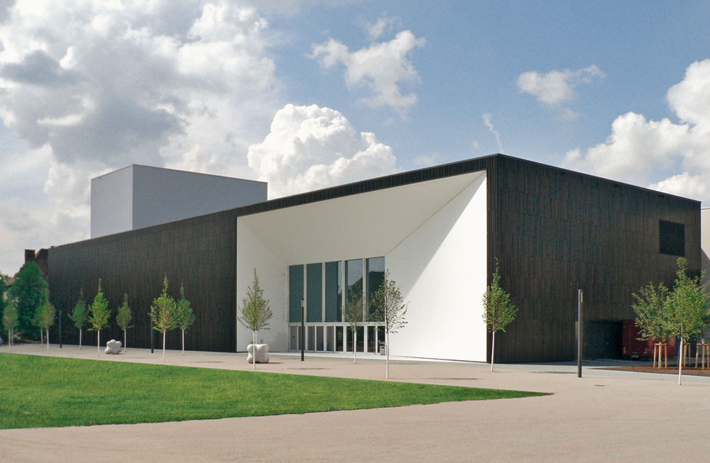 Multimediahaus der Hochschule für Musik, Karlsruhe 2013; Architekten.3P 

Fassade mit versetzten Vertikalfugen