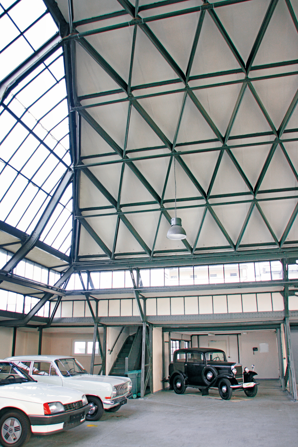 Opelhaus in Leipzig, Lamellenkonstruktion als Dachaufstockung von 1929 (Zustand 2014)