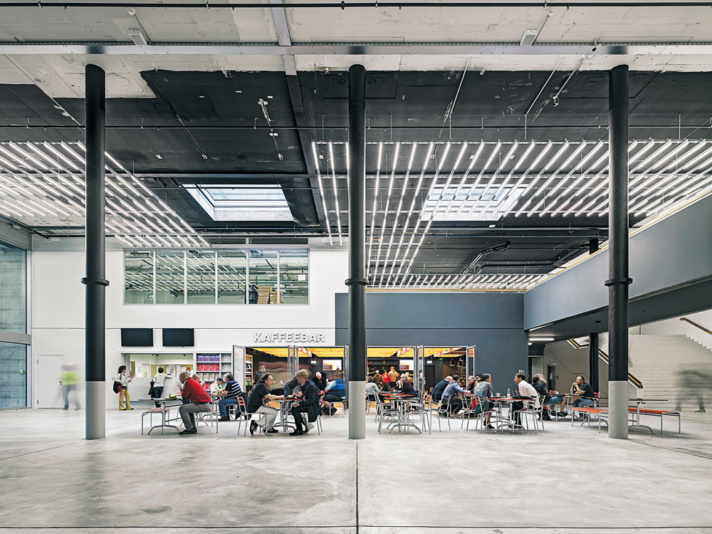 Toni-Areal, Zürich, 2014
Architekten: EM2N
