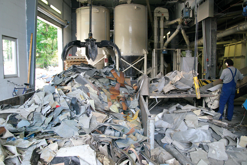 PVC-Belagsreste für das Recycling