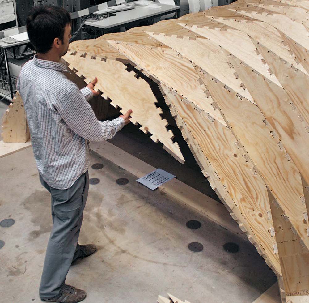 Prototyp mit zusätzlicher Längskrümmung, 2014