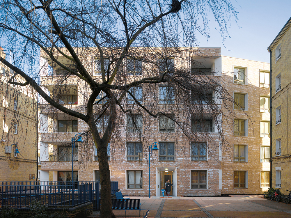 Sozialer Wohnungsbau in London, Niall McLaughlin Architects 2014