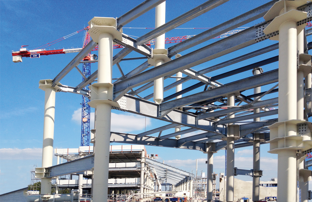 Rohbau - Biegsteife Knoten der Stahlkonstruktion