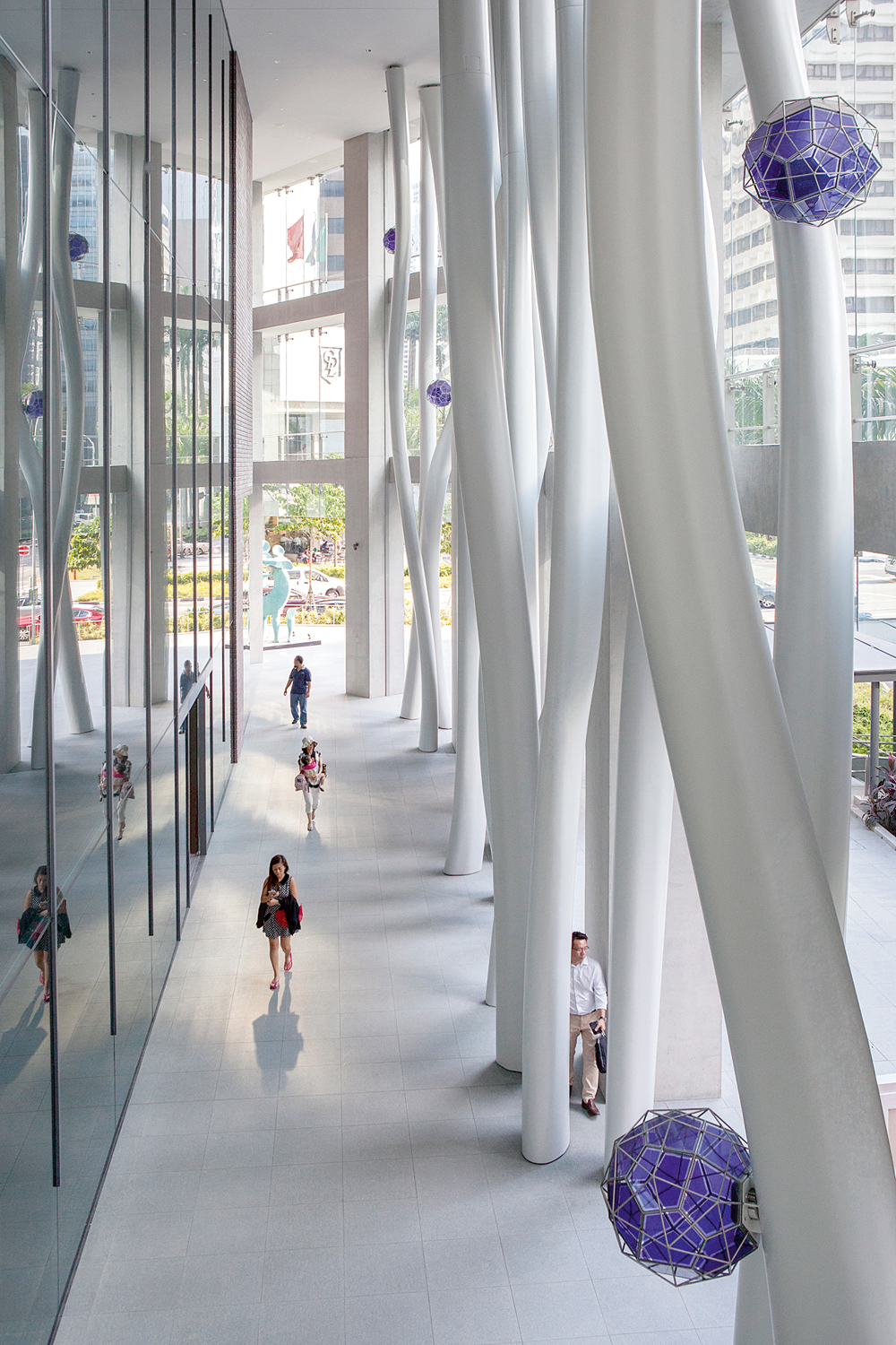 Kunstobjekt »Above below beneath above« in Singapur von Olafur Eliasson, 2014: Foyerfassade