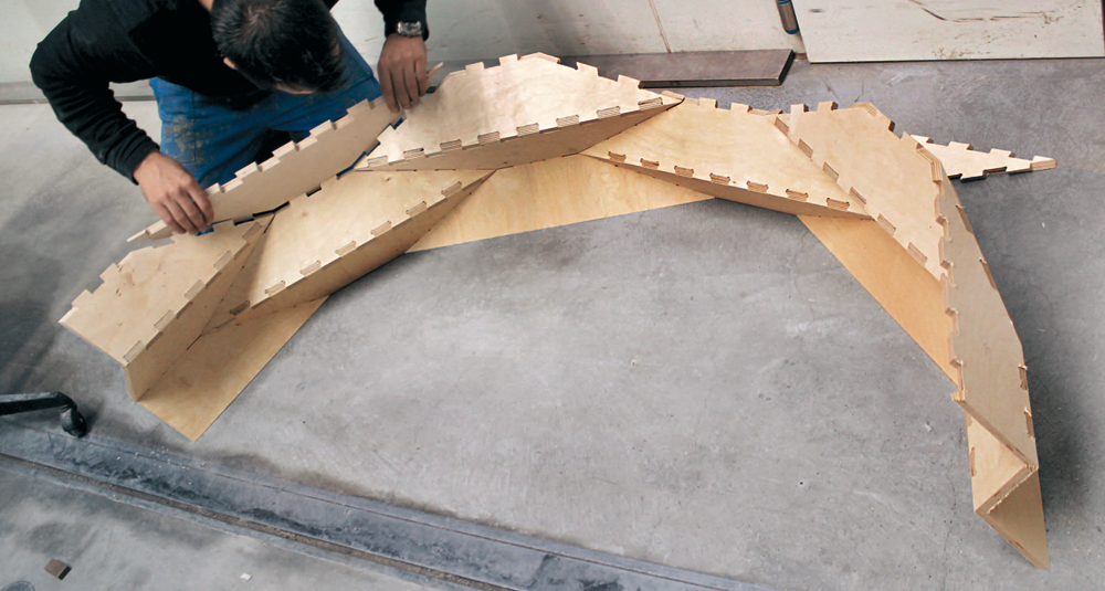 Prototyp aus Sperrholzplatten, 2013