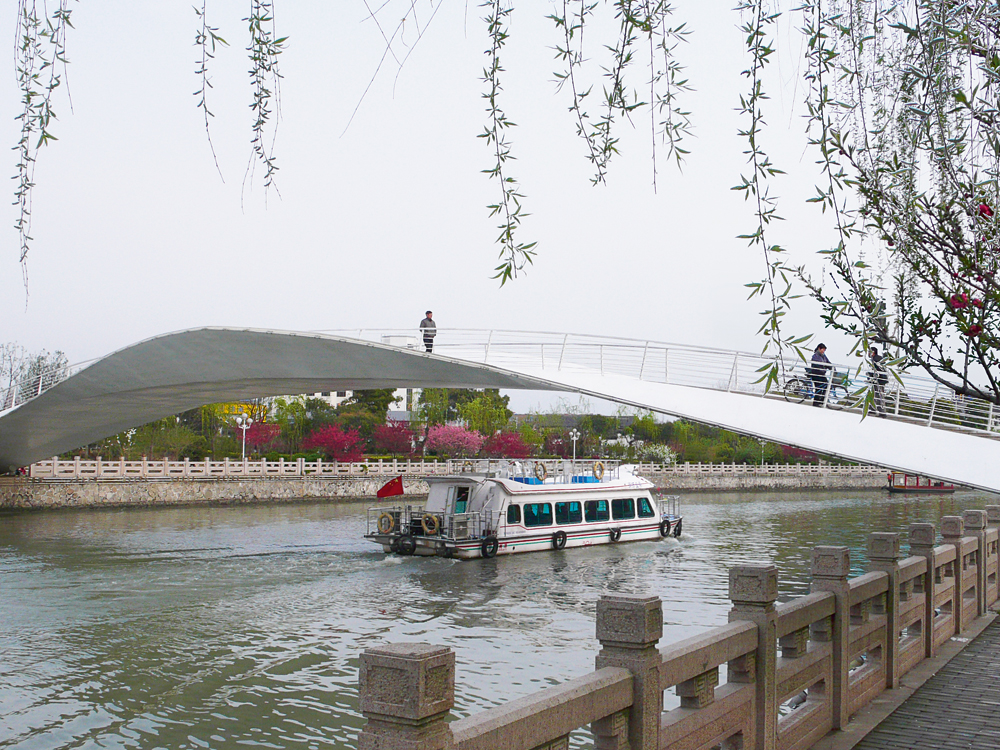 Liu Shu-Fußgängerbrücke in CN –Yangzhou , 2010