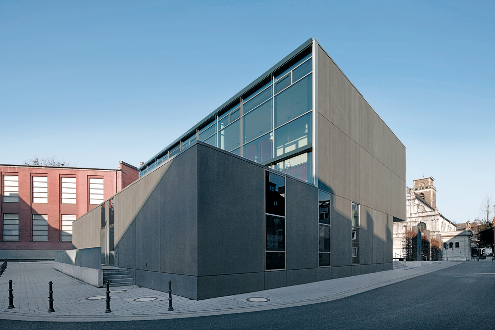 Erweiterungsbau des Gymnasiums St. Leonhard in Aachen, pbs Architekten – Gerlach Krings Böhning 2012