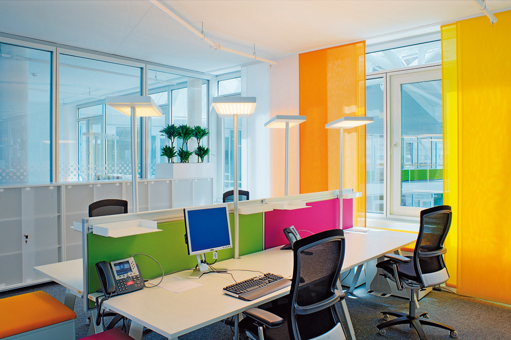 erste Anwendung von LED in einem Großprojekt: Unilever-Hauptzentrale Hamburg 2009, Behnisch Architekten