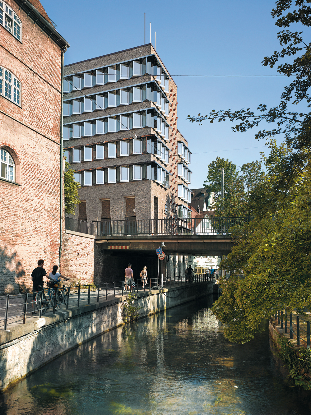 Municipal Savings Bank in Ulm, 2015; architects: Lederer Ragnarsdóttir Oei