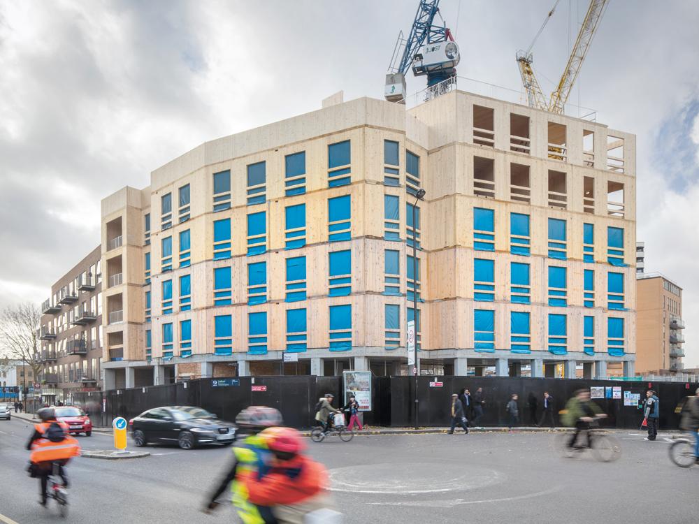 Wohn- und Bürogebäude Dalston Lane in London, Waugh Thistleton Architects (im Bau)