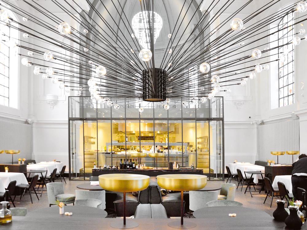 Restaurant The Jane,
Paradeplein 1,
2018 Antwerpen (BE)
Architekt: Piet Boon, Amsterdam