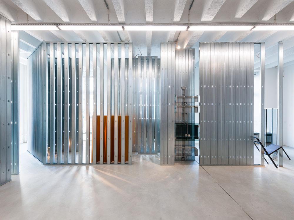 Raumgestaltung, Ausstellungsdesign: Gonzalez Haase AAS, Berlin
Ausstellung Assembling (2015), Galerie Jacksons