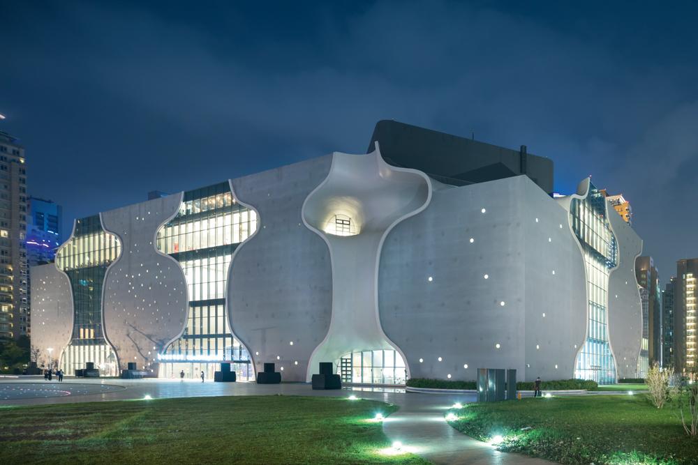 Opernhaus / Nationaltheater in TW-Taichung, 2016; Architekt: Toyo Ito
Nationaltheater in Taichung nach Eröffnung