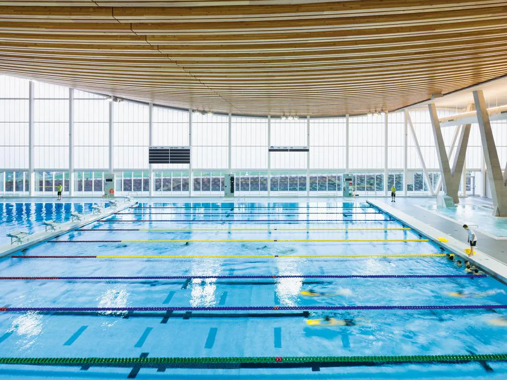 Sport- und Freizeitbad in Surrey