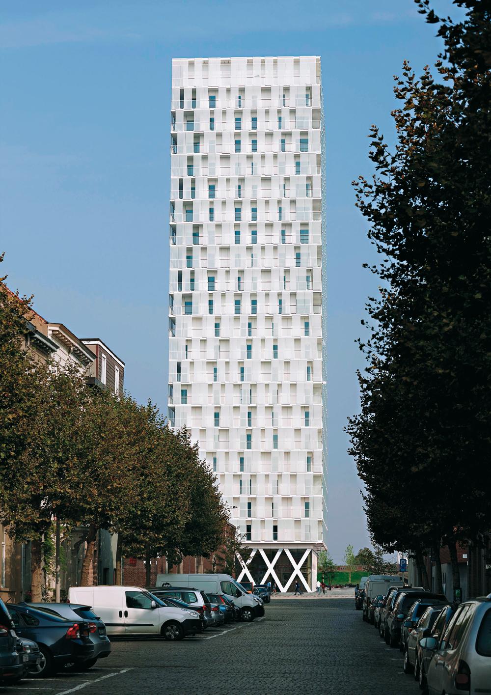 Park Tower in Antwerpen, 2015
Architekten: Studio Farris