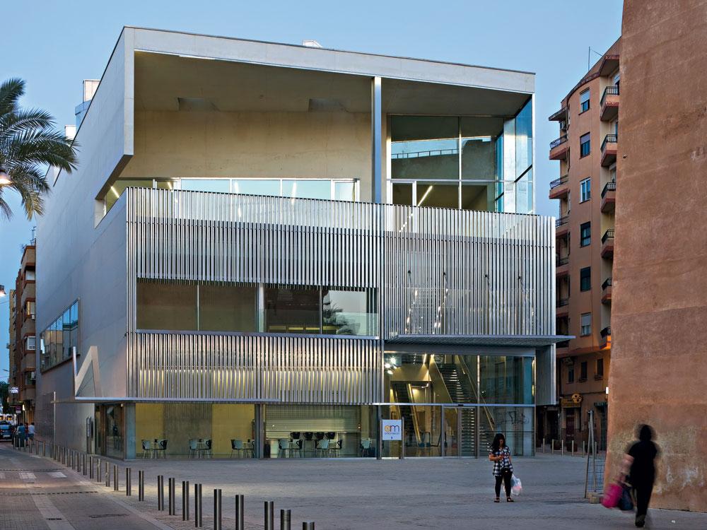 Prozess: Markthalle mit Gemeindesaal in Torrent