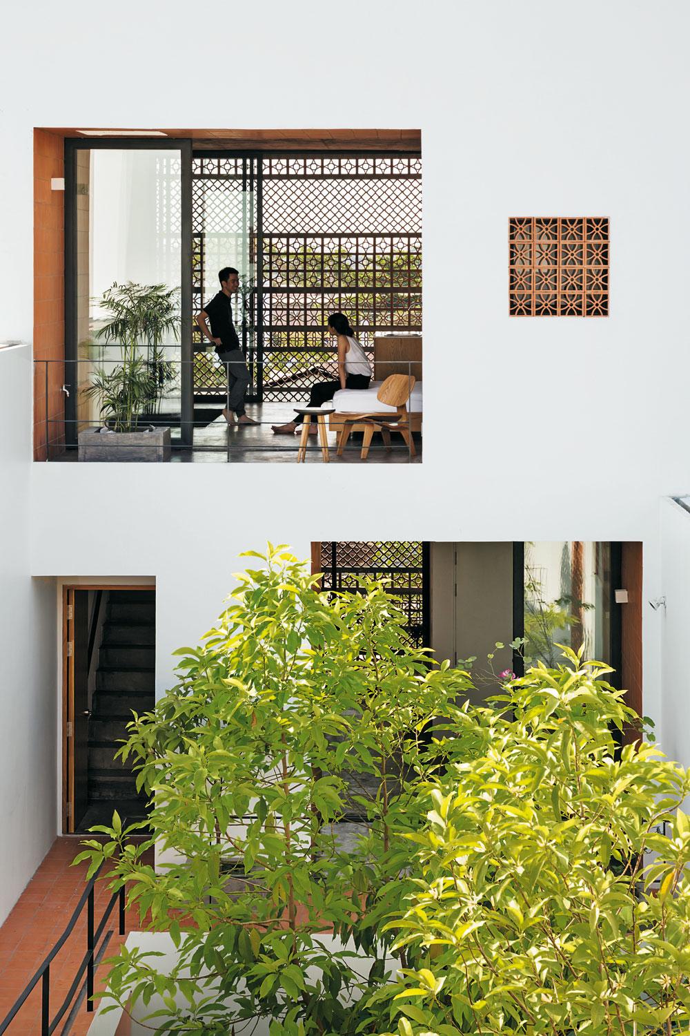 Mehrfamilienhaus, Ho-Chi-Minh-Stadt, 2016
Architekten: Sanuki Daisuke Architects
