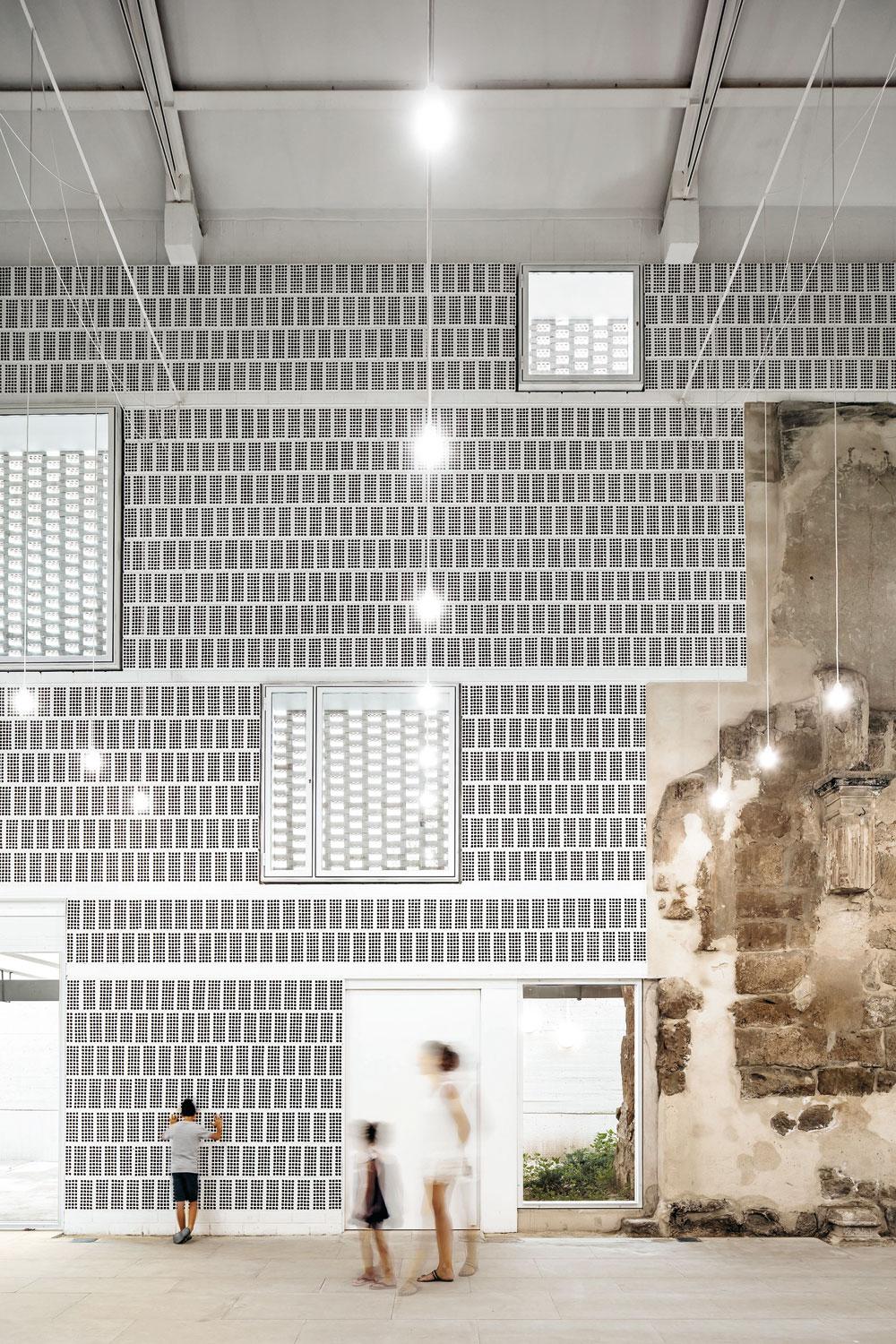 Kirche Santa María, Vilanova de la Barca, 2016
Architekten: AleaOlea architecture & landscape