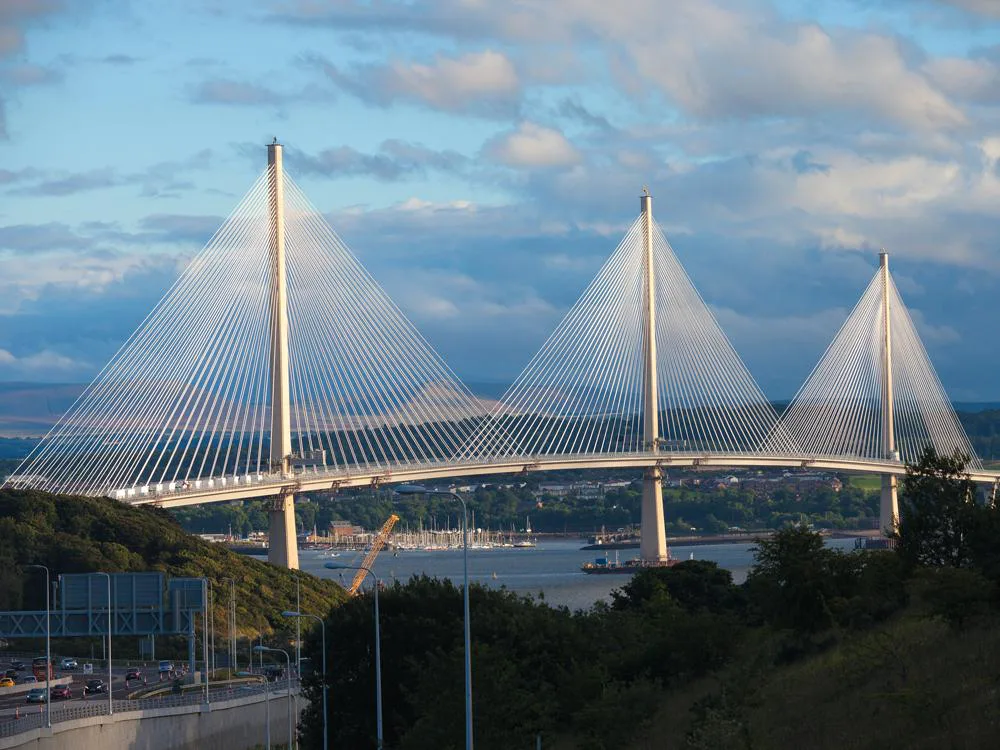 Queensferry Crossing bei Edinburgh