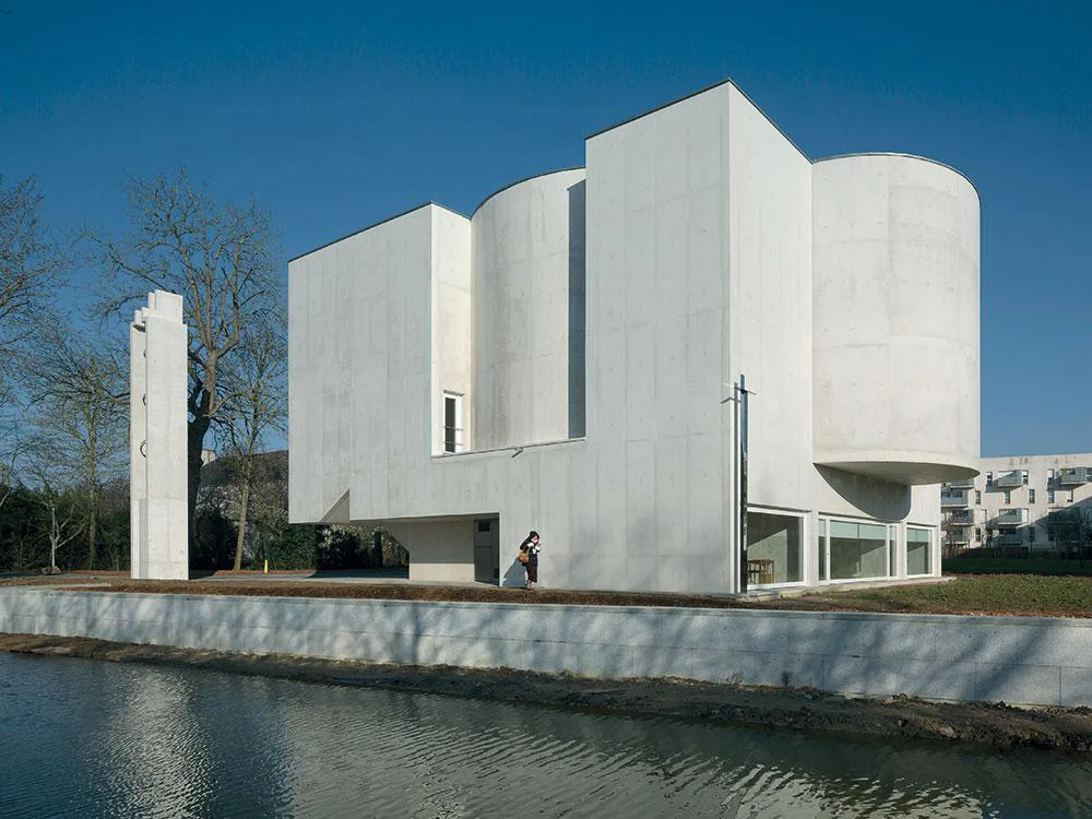 Kirche in Saint-Jacques-de-la-Lande