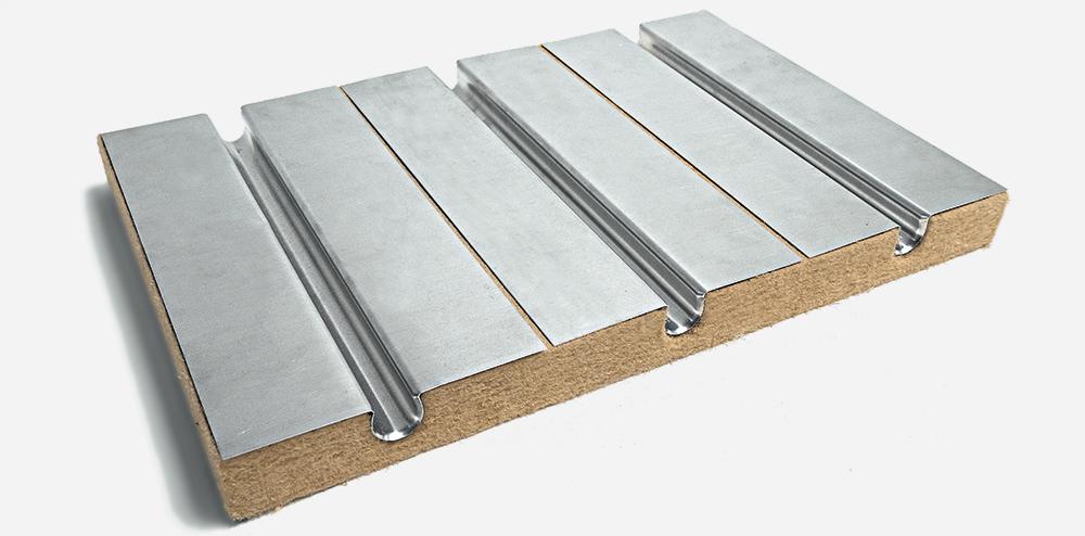 Holzfaser-Trittschalldämmung als Systemplatte: Fußbodenheizung mit Aluminium-Wärmeleitblechen.