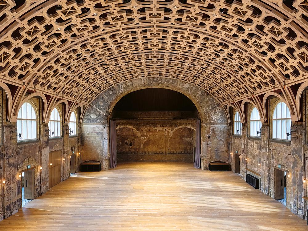 Magazin: Deckengewölbe im Battersea Arts Centre