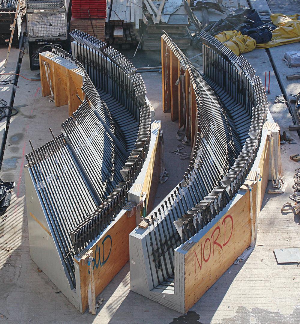 Hutzenbügel mit Stahlsonderkonstruktion in Transportschablone