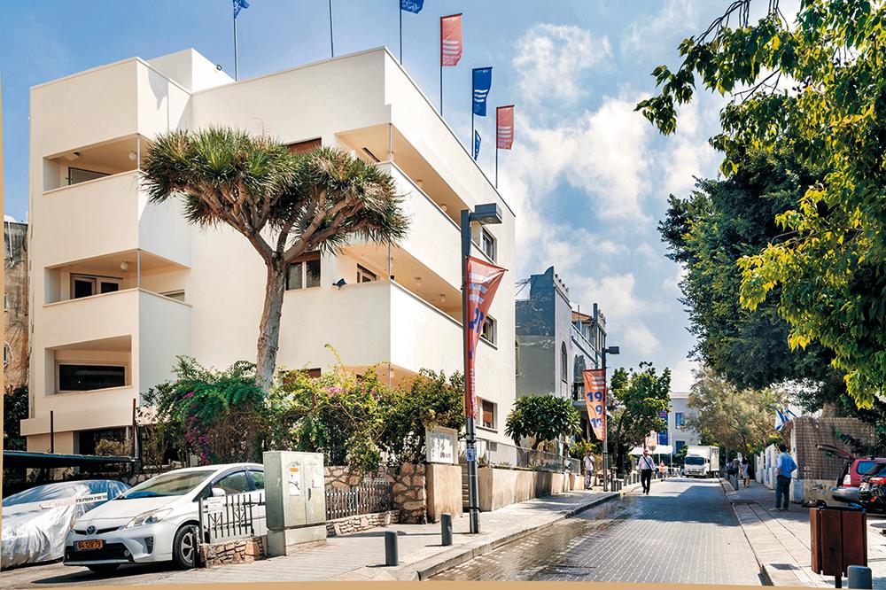 Im frisch sanierten Max-Liebling-Haus ist das White City Center untergebracht. Es soll zur Erhaltung wichtiger Bauten der Moderne beitragen.