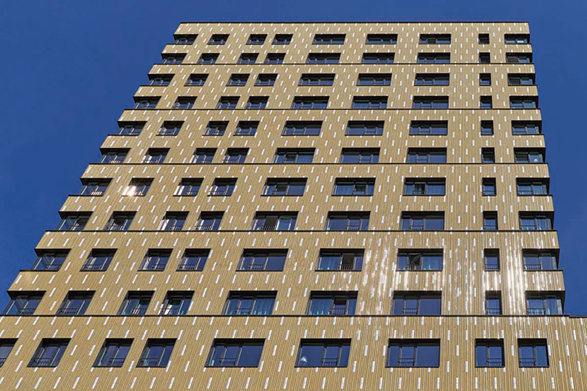 Keramischer Maßanzug: Fritz Tower, Berlin