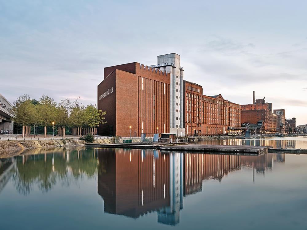 Museum Küppersmühle in Duisburg Similar and Yet Different