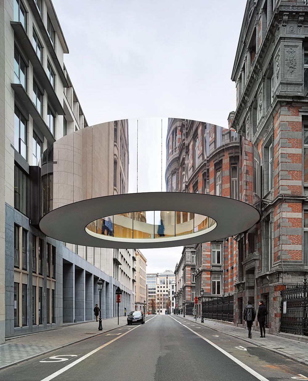 Fußgängerbrücke von Office Kersten Geers David Van Severen in Brüssel