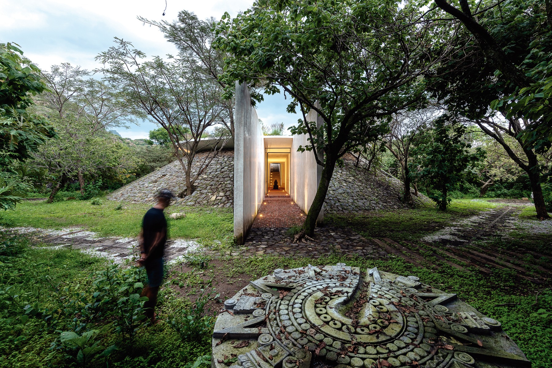 Privates Spa in Tepoztlán von Soler Orozco Arquitectos + Javier Sánchez