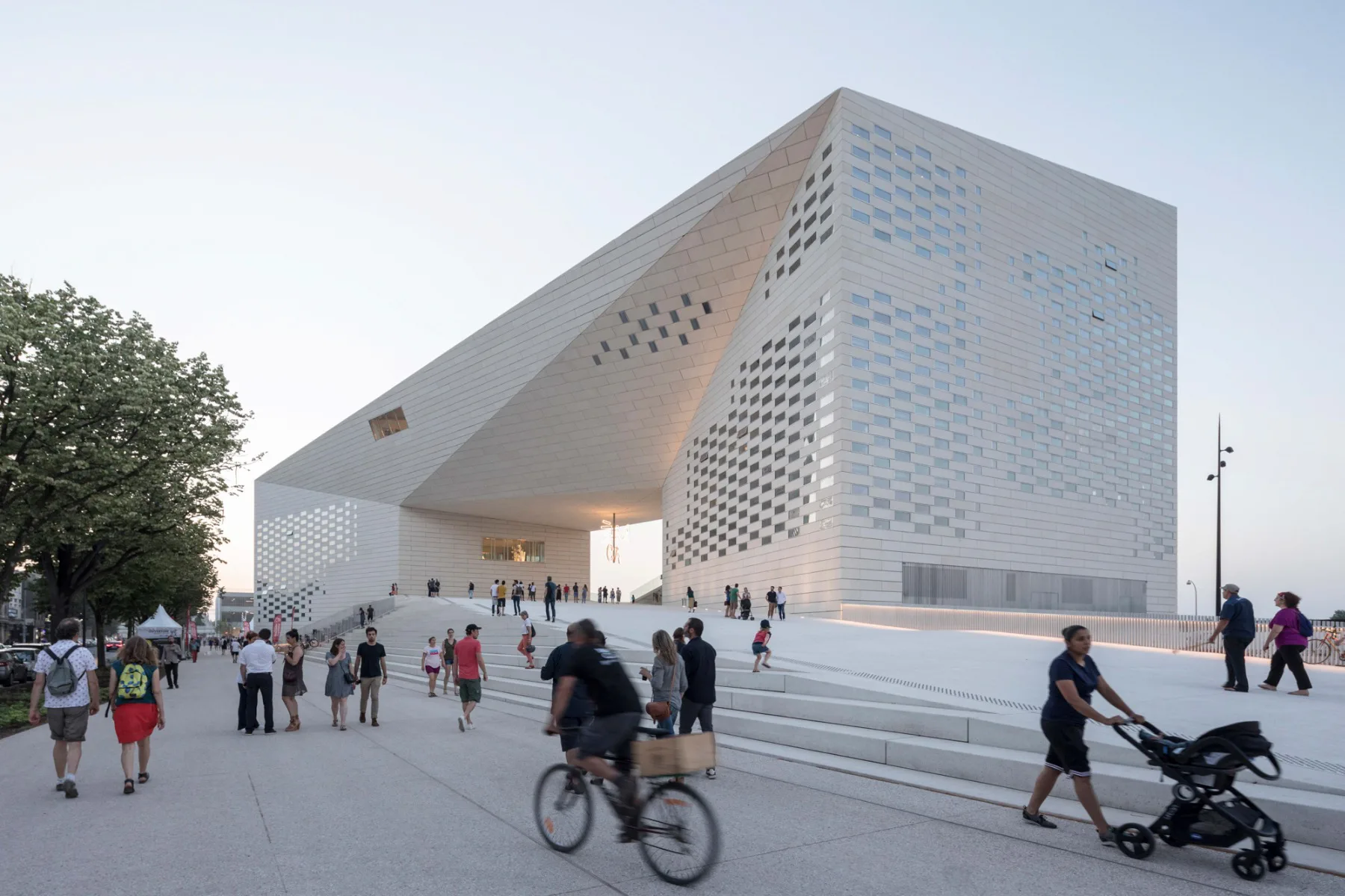 MECA Perfoming Arts Center - Bordeaux, France
