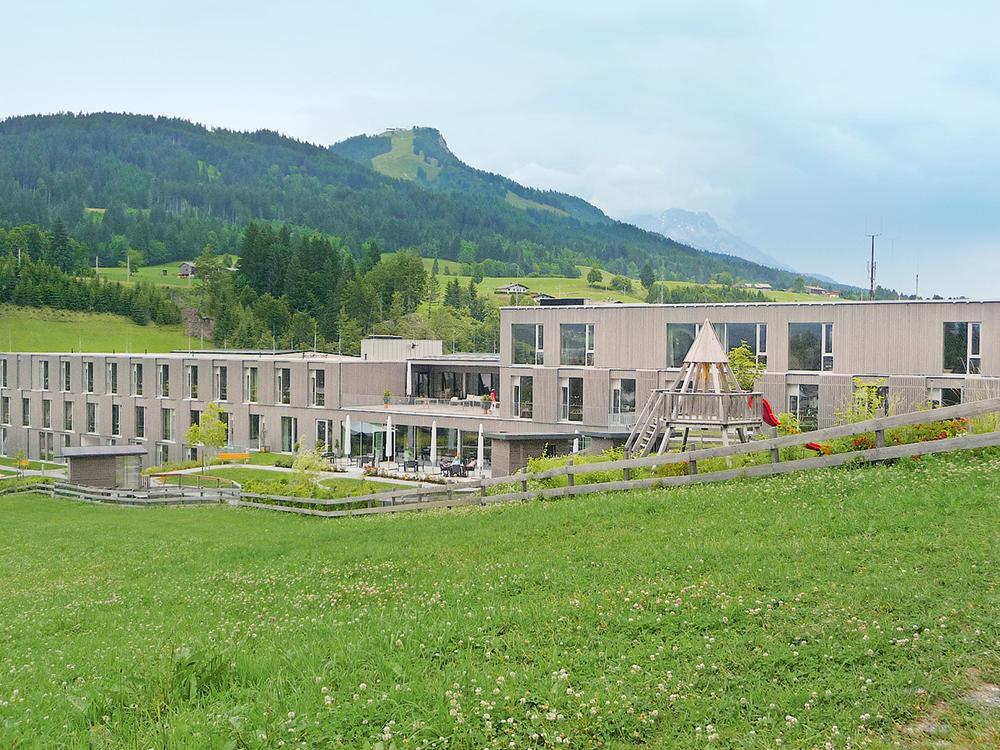 Wohn- und Pflegeheim mit Kindergarten in Fieberbrunn