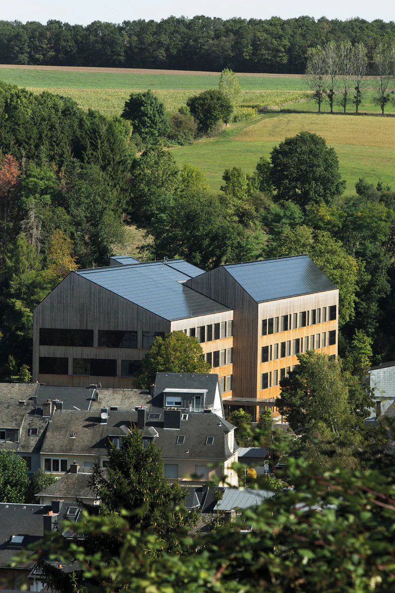 Fabeck Architectes: Lycée Technique pour Professions de Santé, Ettelbrück, Foto