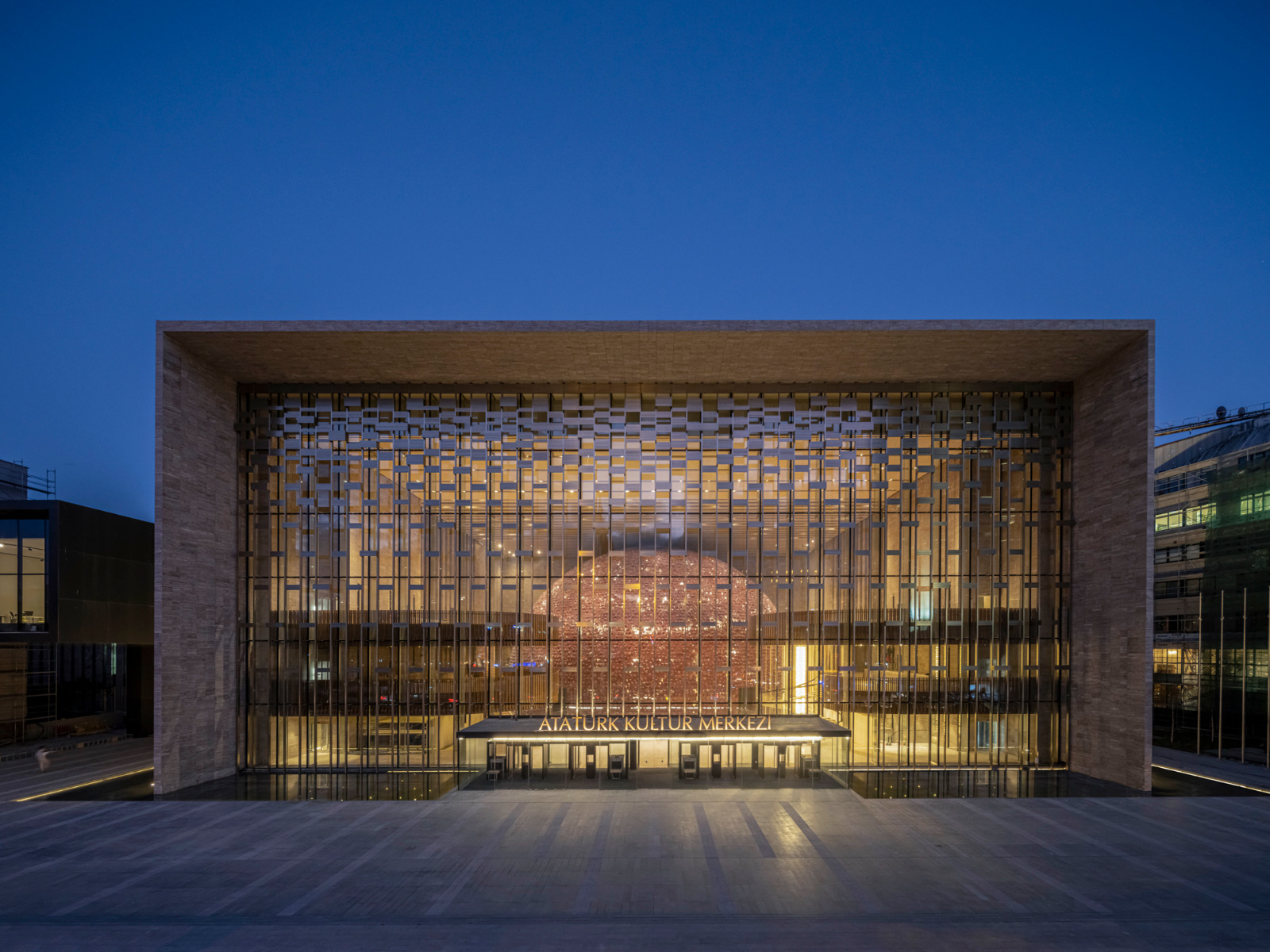 Atatürk-Kulturzentrum in Istanbul von Tabanlıoğlu Architects