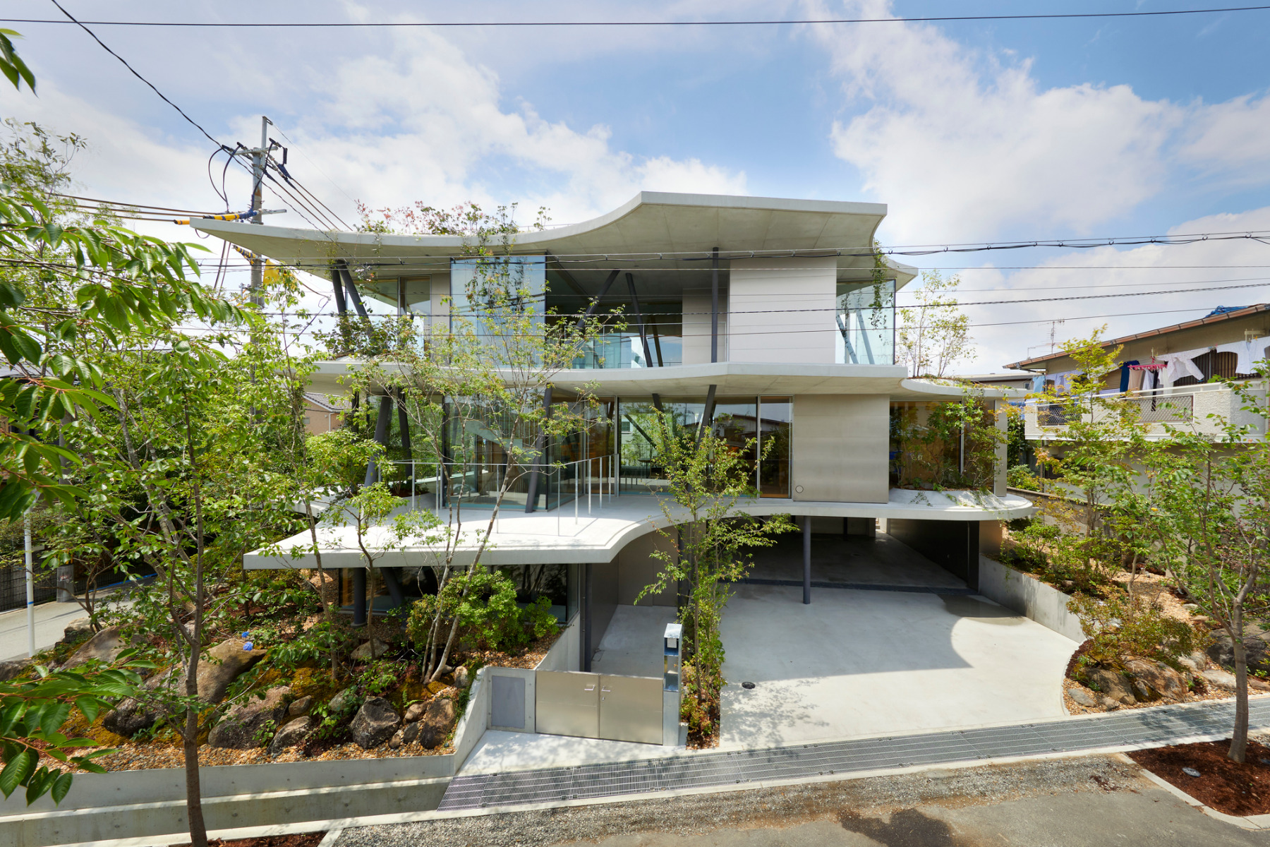 Earth House bei Osaka von Tomohiro Hata
