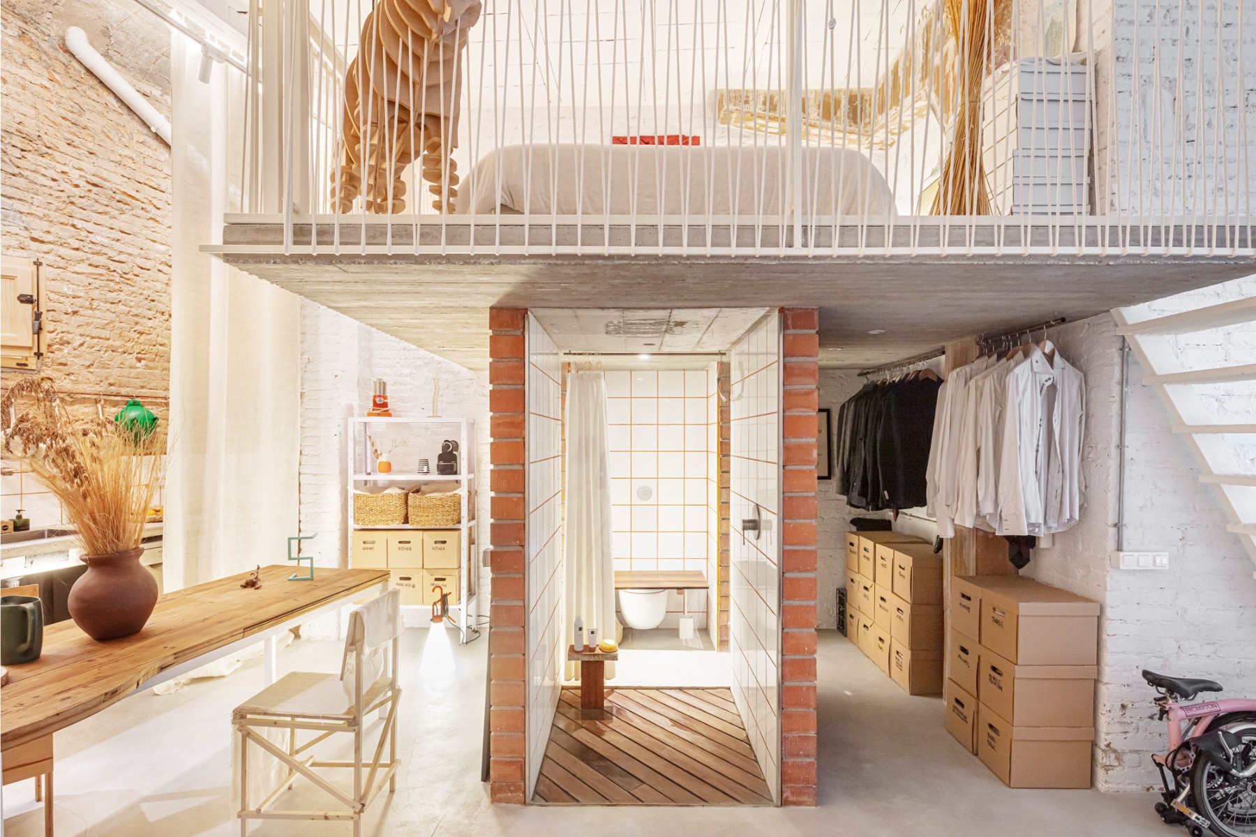 Nábito Architects verwandeln Garage in charmantes Loft
