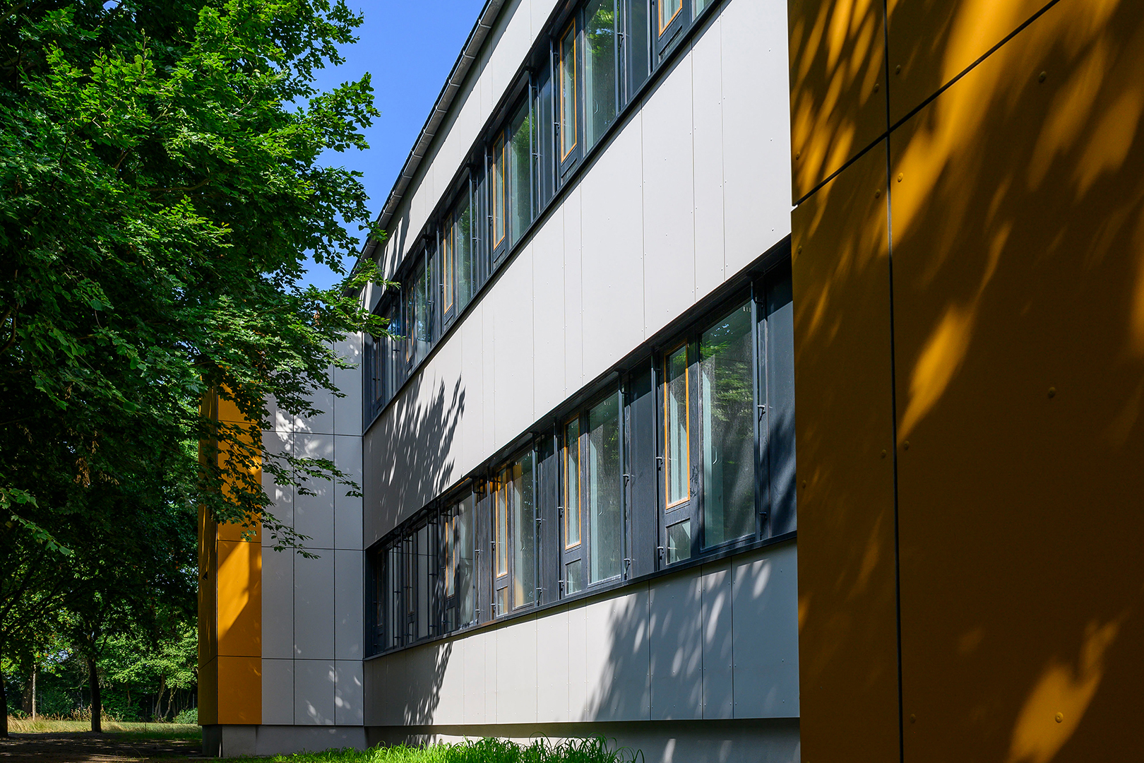 Schöck lädt ein zum Fassadensymposium