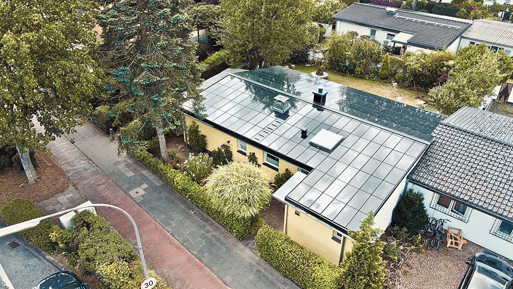 Die PV-Ganzdachlösung von Ennogie wurde unter anderem mit dem iF Design Award und dem Danish Design Award ausgezeichnet.