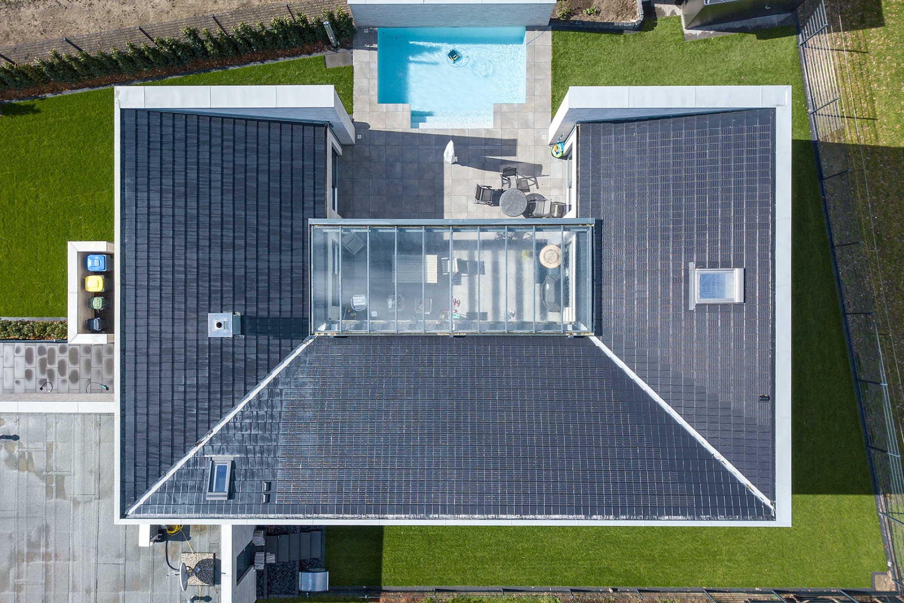 Dachziegel mit integriertem PV-Modul