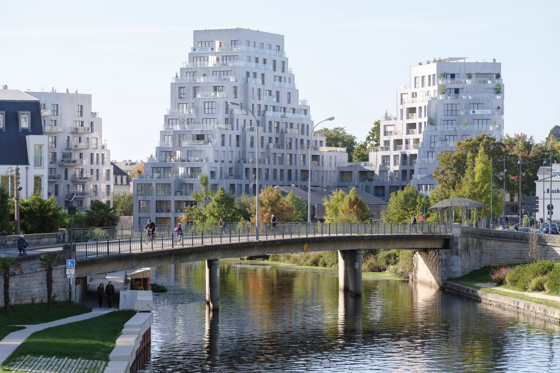 Hohe Lebensqualität naturnah am Fluss und zugleich am Rand der Innenstadt