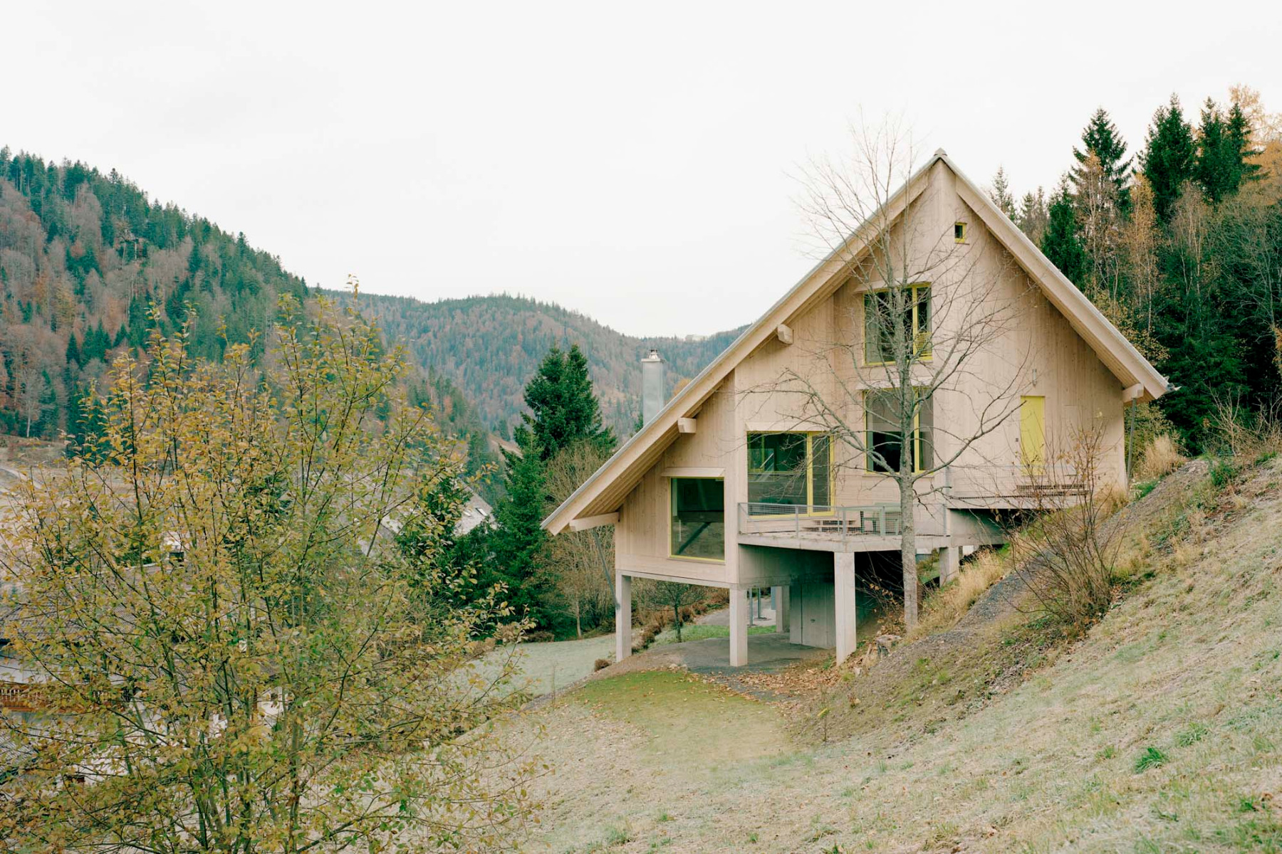 Haus am Hang von Amunt Nagel Theissen