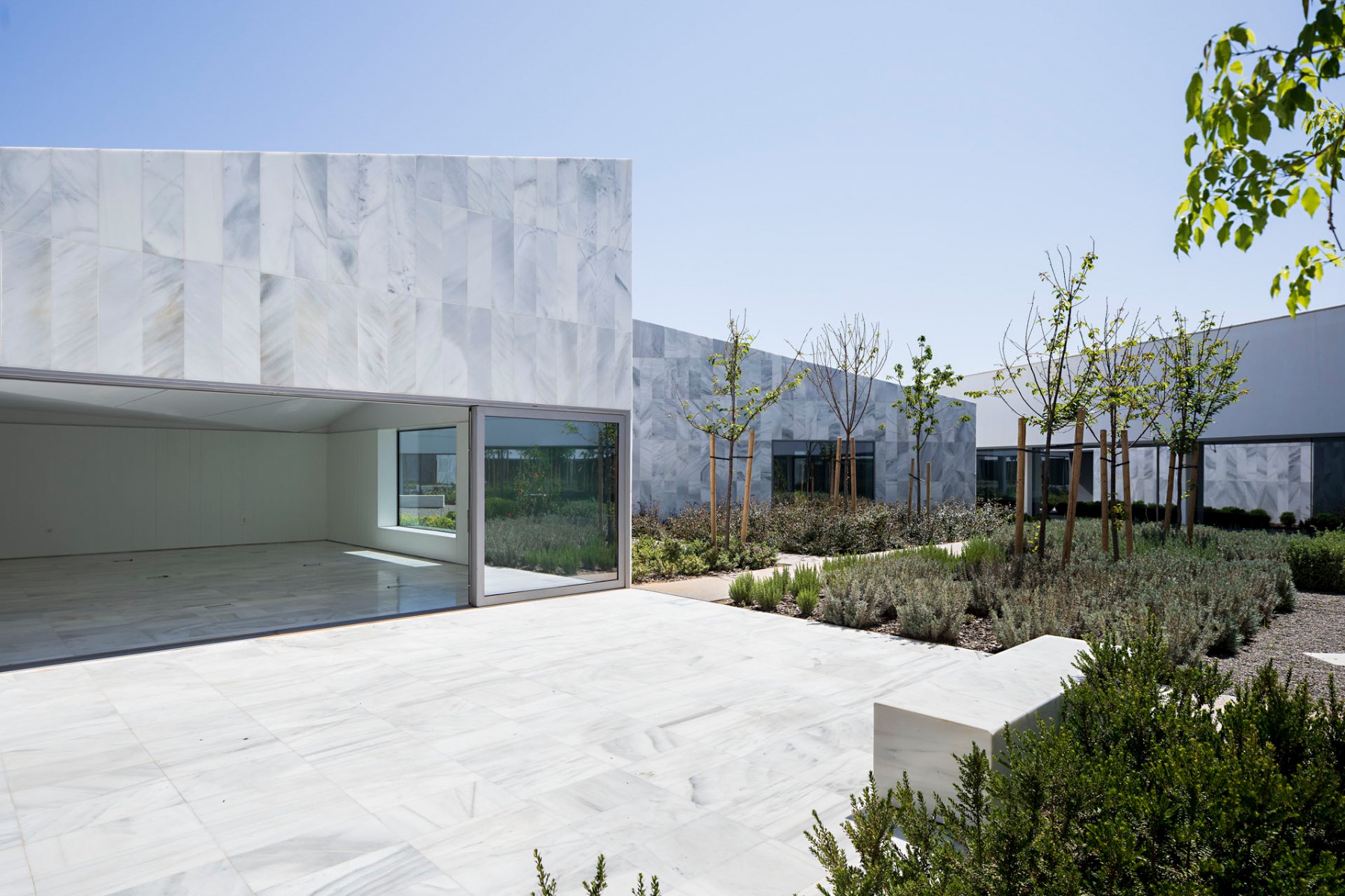 Headquarter Universität Málaga von Alcolea+Tárrago und Roberto Ercilla