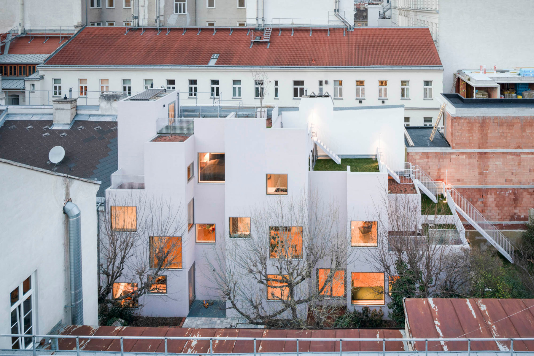 Terrassiertes Stadthaus in Wien von PSLA Architekten