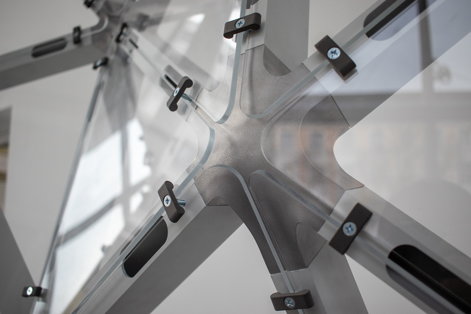 Additiv gefertigte Aluminiumknoten aus dem 3D-Drucker