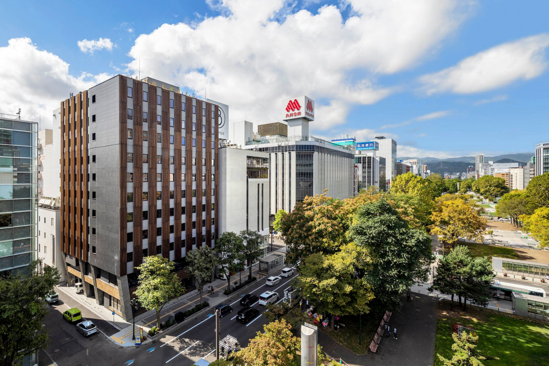 Holz-Hybridhotel in Sapporo von Mitsubishi Jisho Design