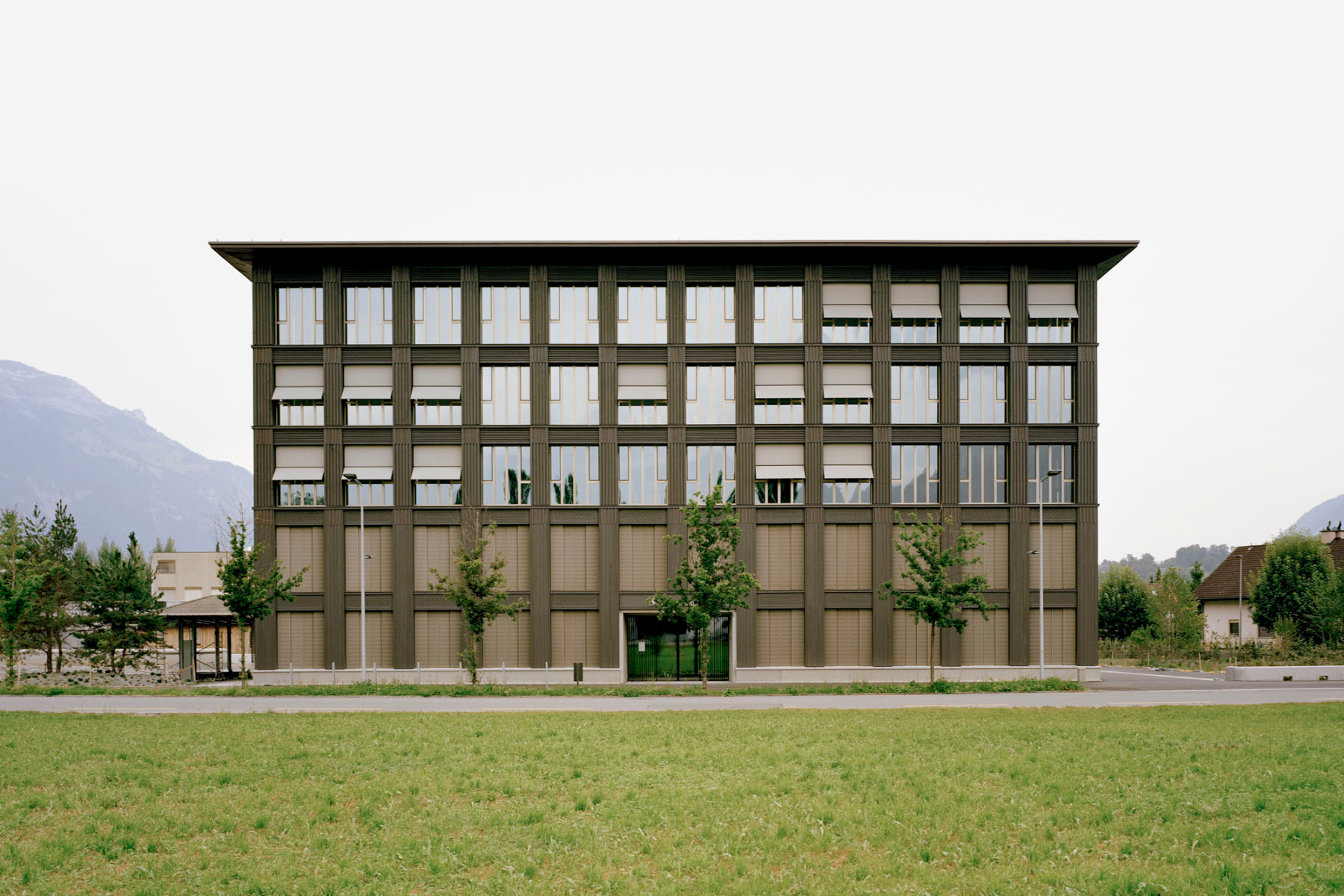 Obwaldner Kantonalbank in Sarnen von Seiler Linhart Architekten